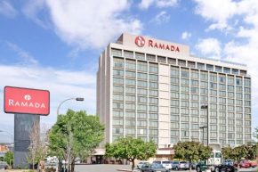 Гостиница Ramada by Wyndham Reno Hotel & Casino  Рино